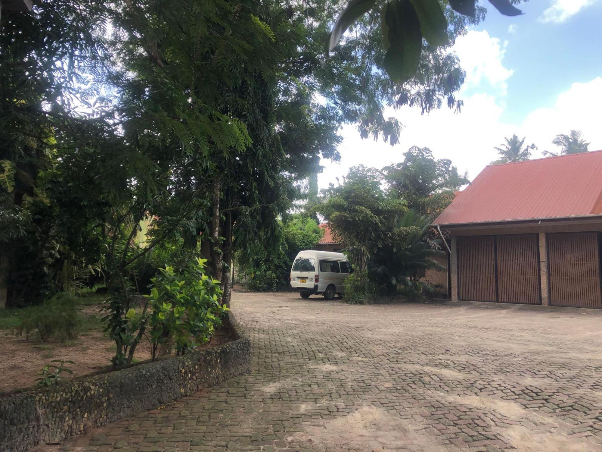 Tatys Homestay Dar es Salaam Exteriér fotografie